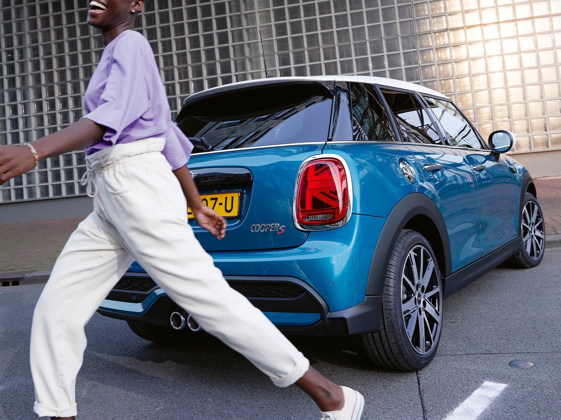 MINI Hatch 5 portes – vue arrière – feux Union Jack